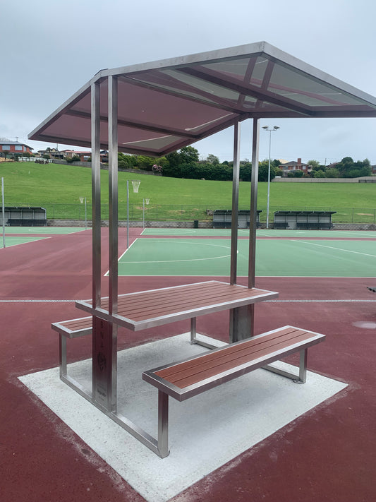 Picnic Table – With Canopy